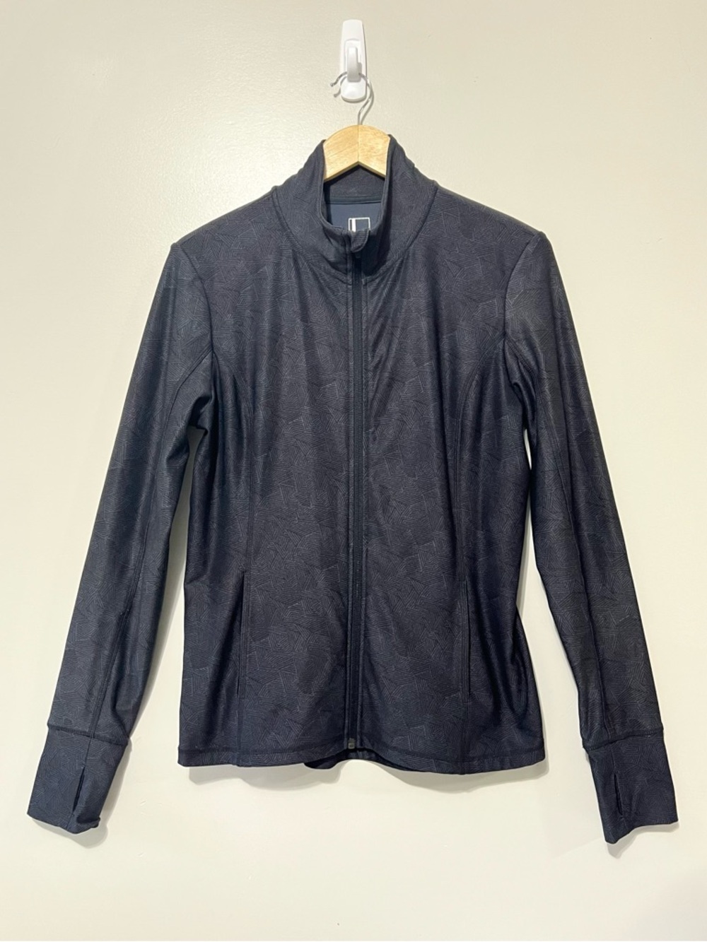 Mondetta Zip Up Lightweight Activewear Sweater Size Medium Gym Workout Jacket